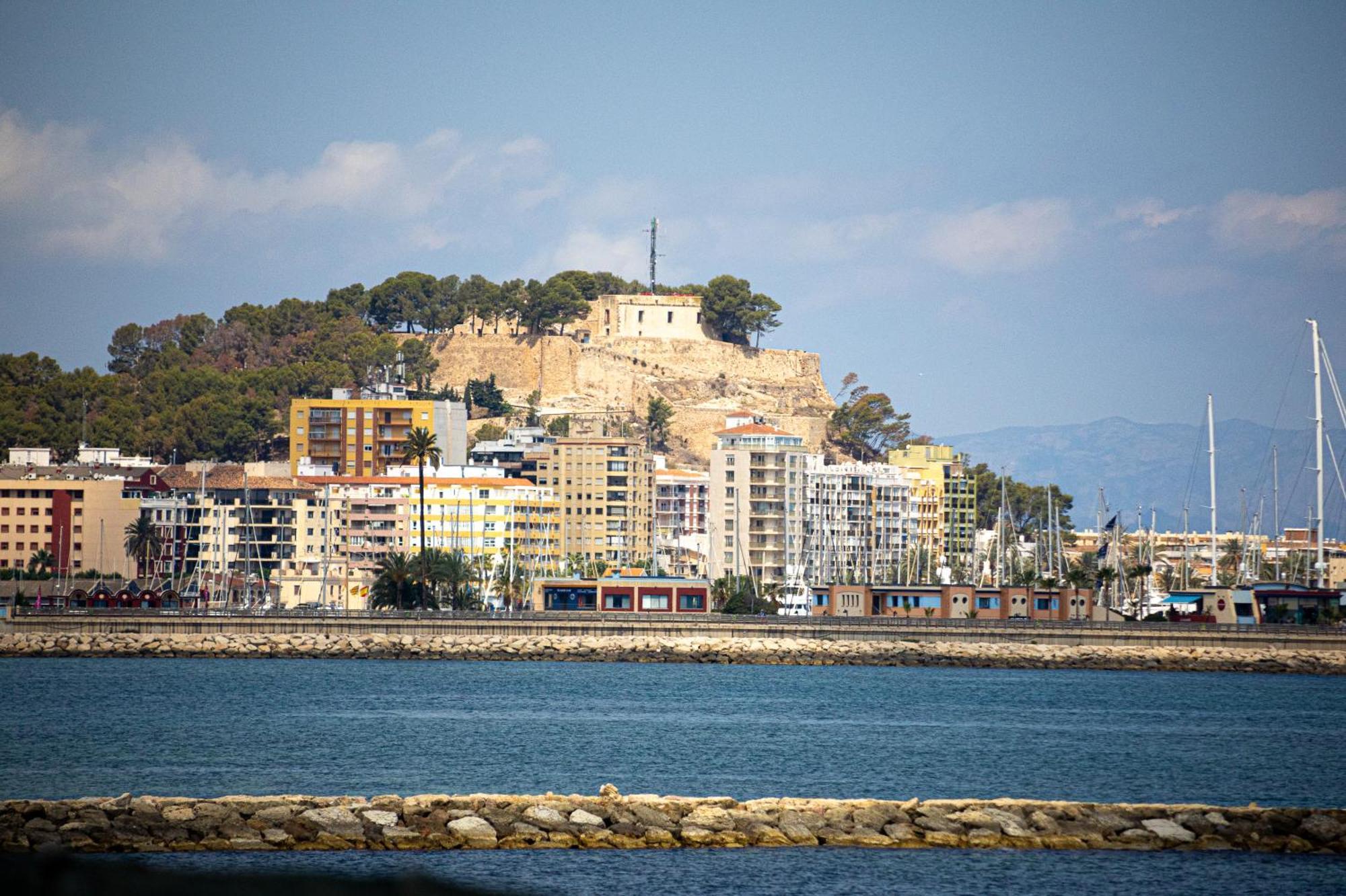 Vistas Y Terraza Panoramica Frente Al Mar En Denia, Las Rotas المظهر الخارجي الصورة